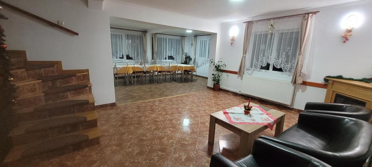Pensiunea Casa Ady Бран Экстерьер фото